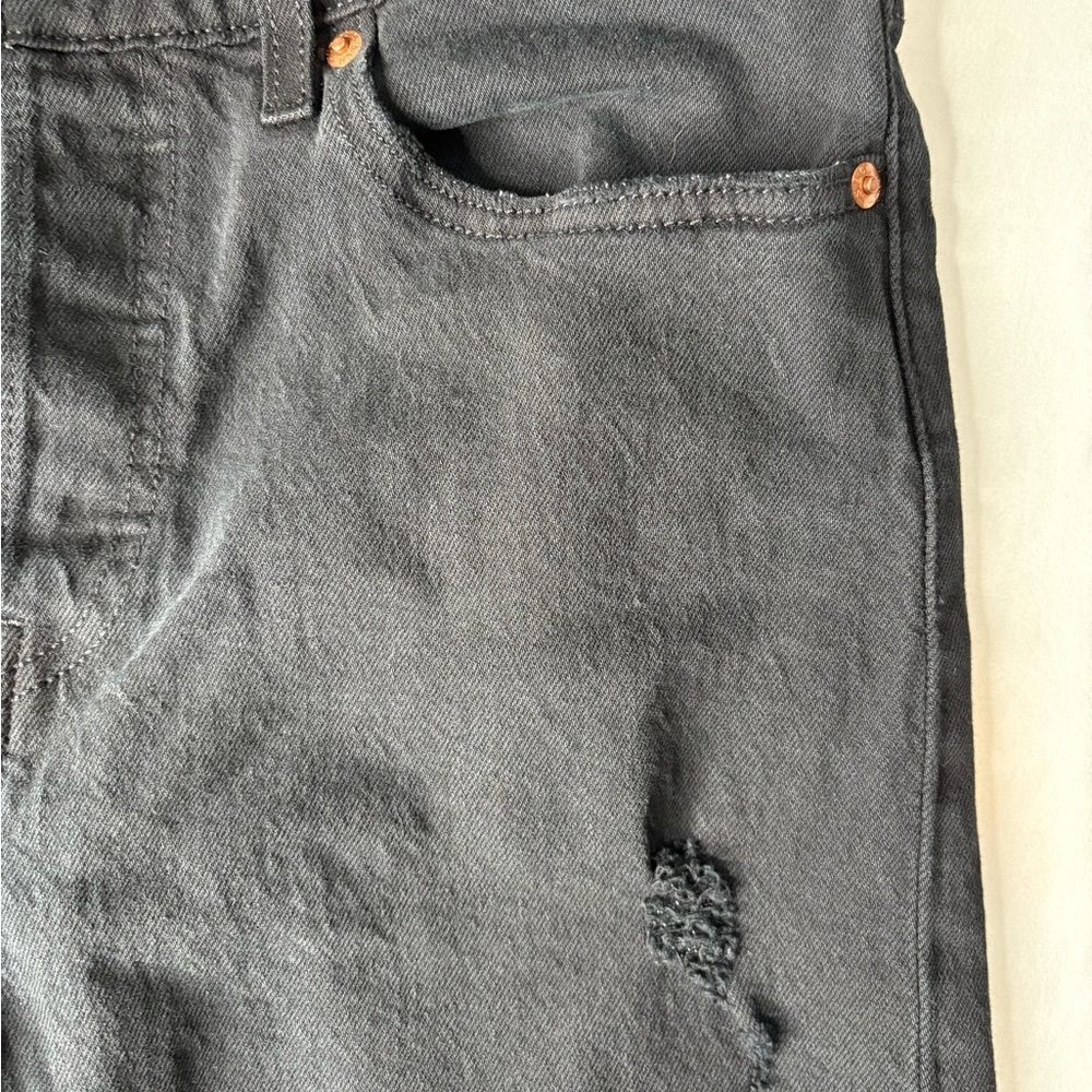 Levis Premium Wedgie Button Fly High Rise Frayed Hem Black Jeans | Size 29 - Picture 4 of 16